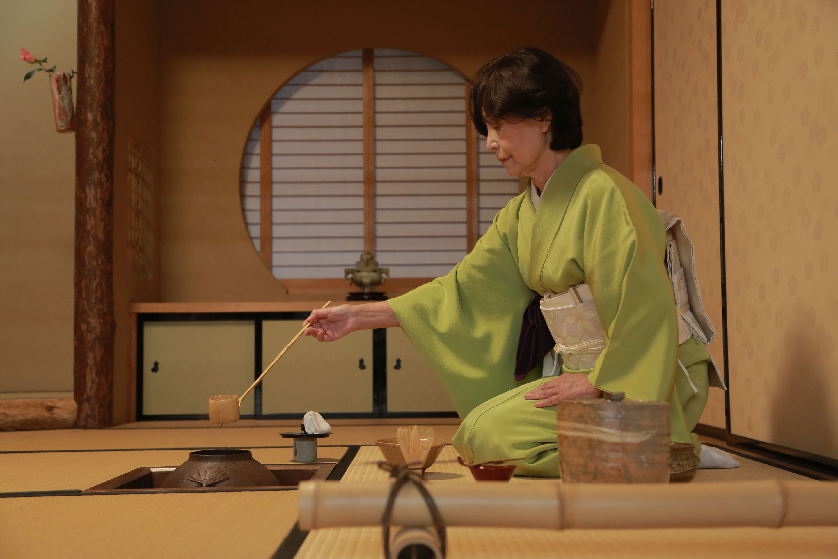 日本松江市著名茶道老師三好惠美子。